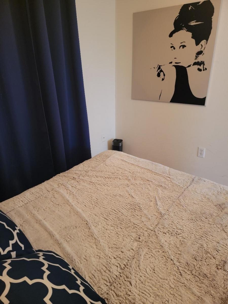 Apartemen U2 - Private 2br Walkup In Dt Phx With Pkg *